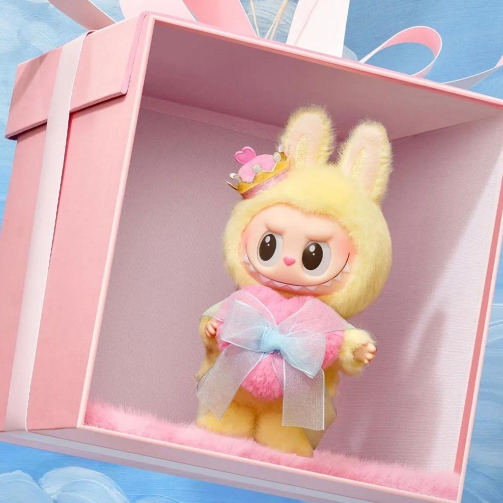 Фигурка Labubu Queen 