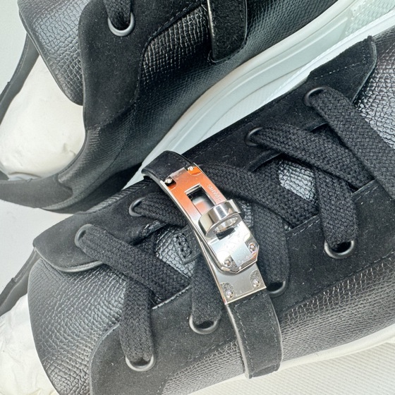 Кеды Day Sneaker Noir из телячьей кожи пряжка Kelly с палладиевым покрытием