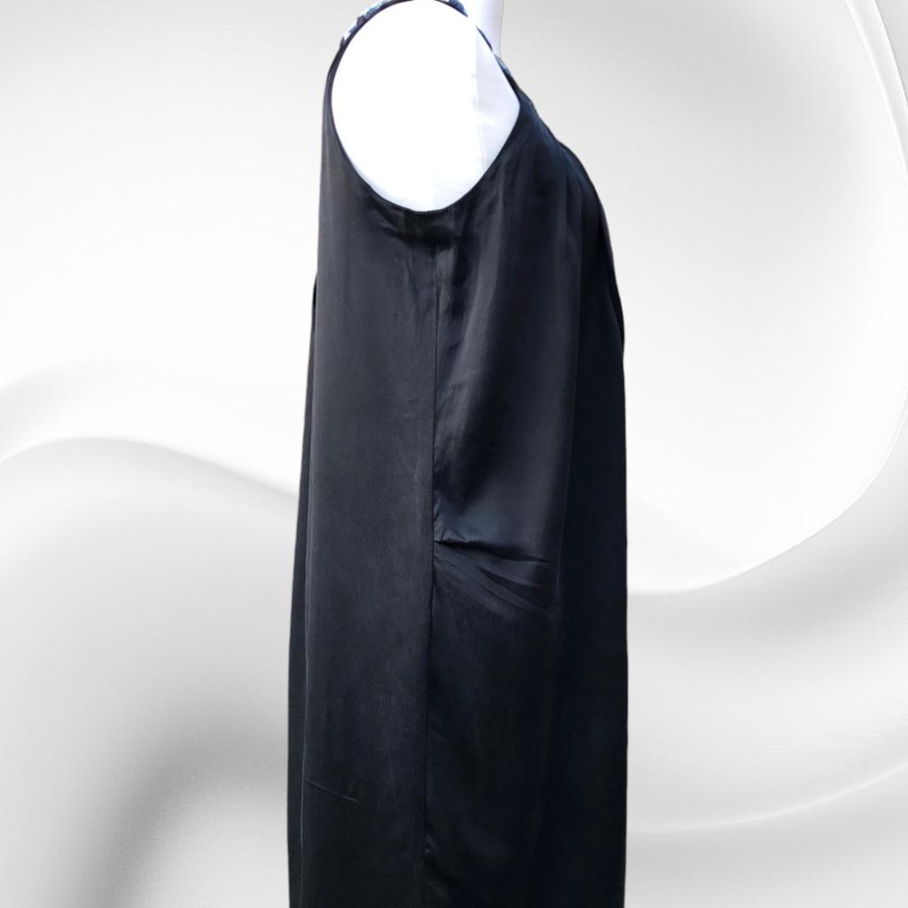 Платье шелковое