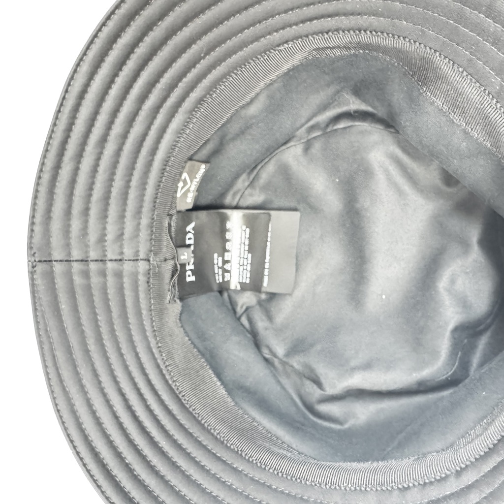 Шляпа Re‑Nylon Crystal‑Embellished Bucket Hat
