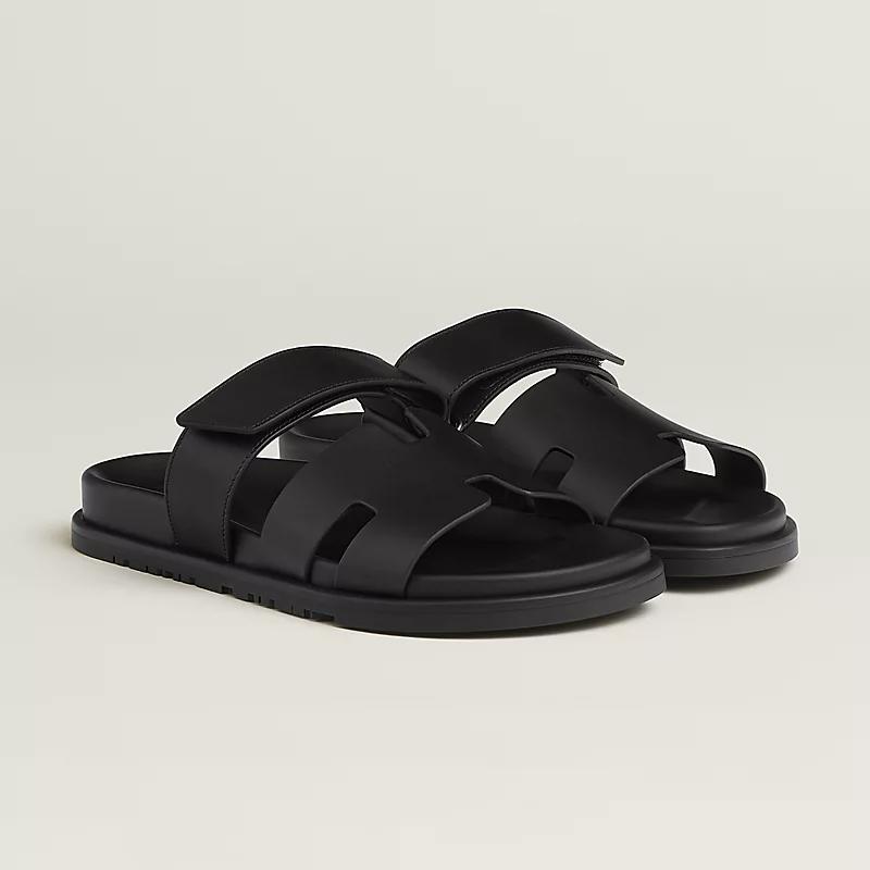 Сандалии Chypre sandal Noir из телячьей кожи HERMES