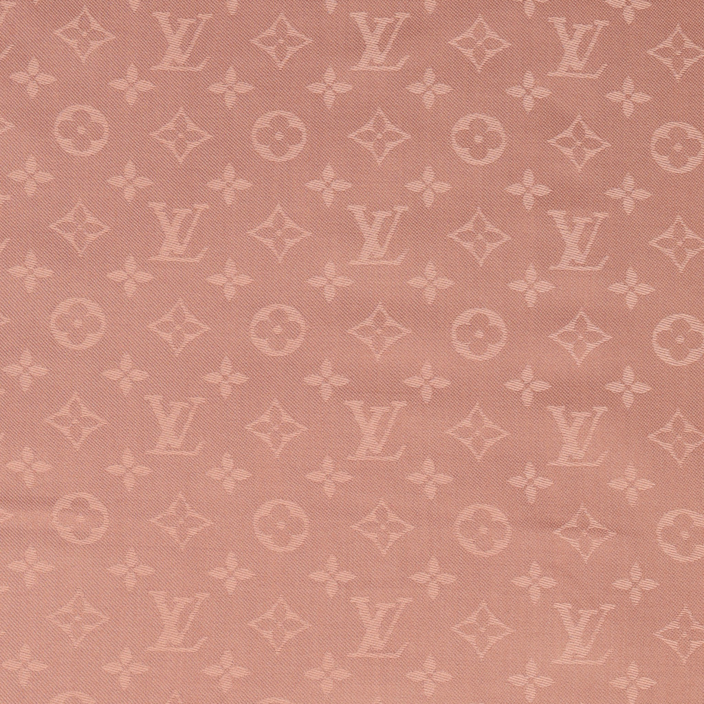 Розовая шаль Monogram Classic