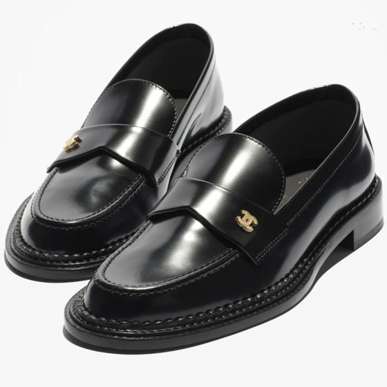 Лоферы из коллекции Cruise 2025/26