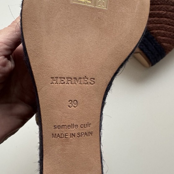 Плетеные босоножки-эспадрильи на танкетке