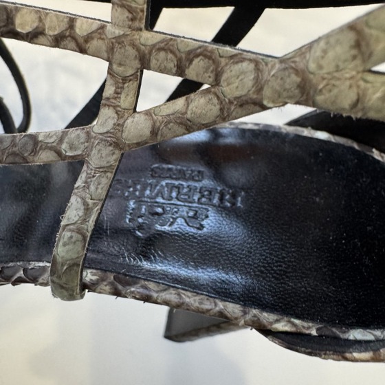 Босоножки Cage из лимитированной коллекции из кожи питона